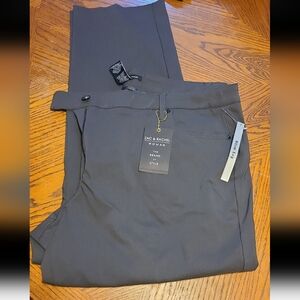 Zac and rachel slim leg crop pants